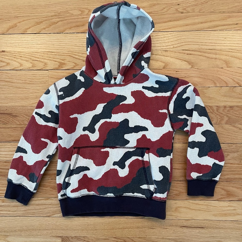 Tommy Hilfiger kids pullover.